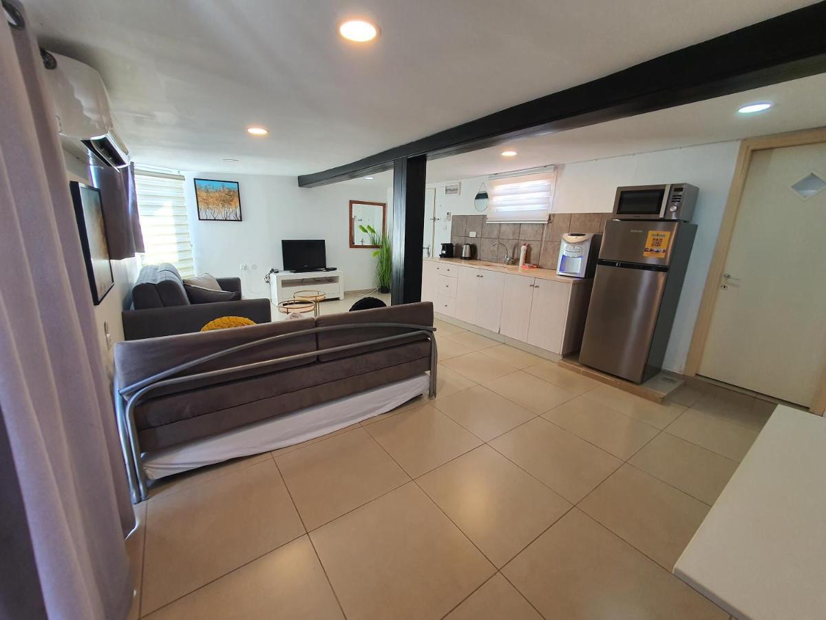 Barak Royal Suites 20 Sea View - ג'קוזי בחצר ומרפסות עם נוף לים Эйлат Экстерьер фото